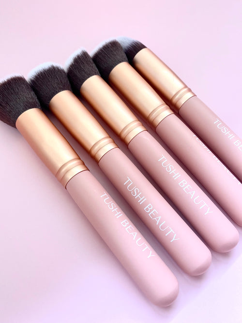 Tushi Beauty, Lip Masks, Australian Makeup store, Blending sponges, Makeup brushes, Highlighters, makeup, Lip balm, Lipstick, Lip Oil, Lip scrub, Liquid blushes, blushes, Liquid lipstick, Hair accessories, scrunchies, Australian made